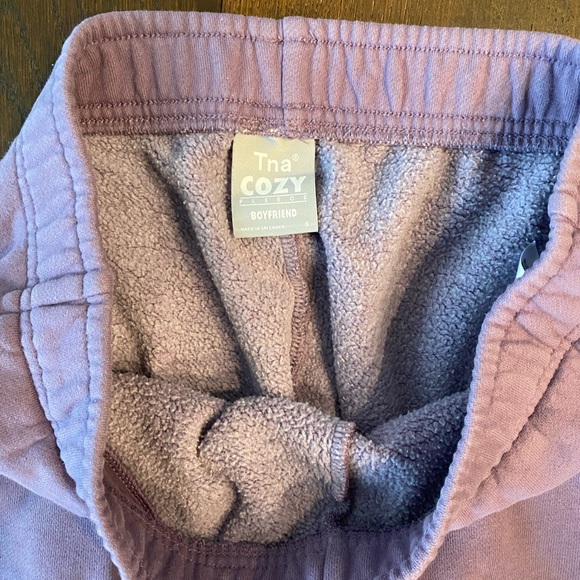 TNA COZY BOYFRIEND SWEATPANTS SIZE S - PURPLE - Picture 2 of 3